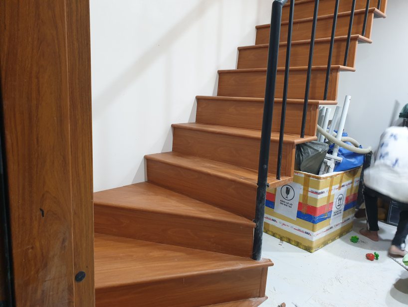 Mặt bậc cầu thang nhựa giả gỗ Hải Phòng