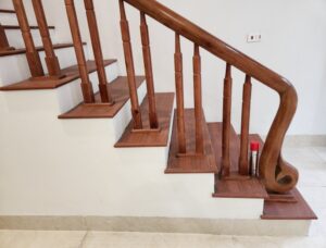 9 Ưu Điểm Mặt Bậc Cầu Thang Nhựa